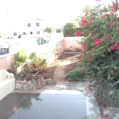 Hostal Paris Ciutadella ซิวตาเดญา ภายนอก รูปภาพ